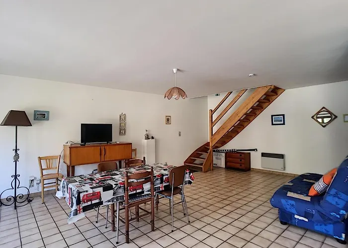 Duplex Spacieux A 100m De La Plage, 150m Des Commerces, Ideal Pour 4 Pers, - Fr-1-361-30 דירה *